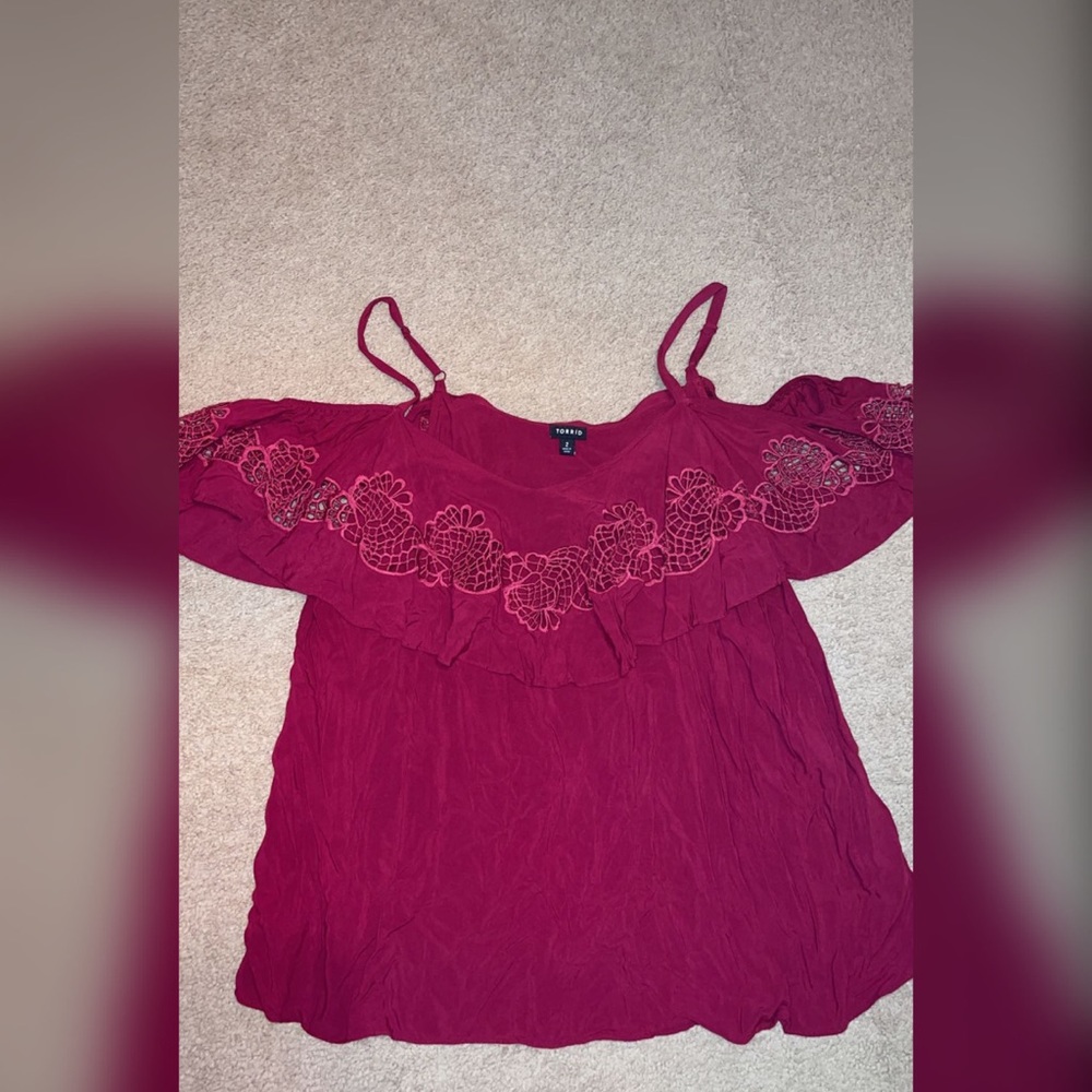 TORRID SIZE 2 cold shoulder flounce top